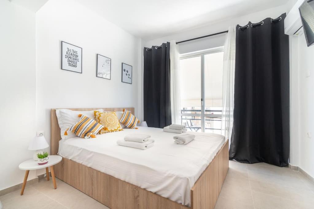 New Studio In The Heart Of City Center Heraklion Exteriör bild