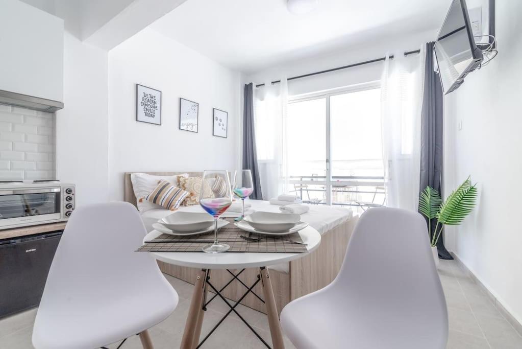 New Studio In The Heart Of City Center Heraklion Exteriör bild