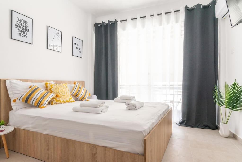 New Studio In The Heart Of City Center Heraklion Exteriör bild